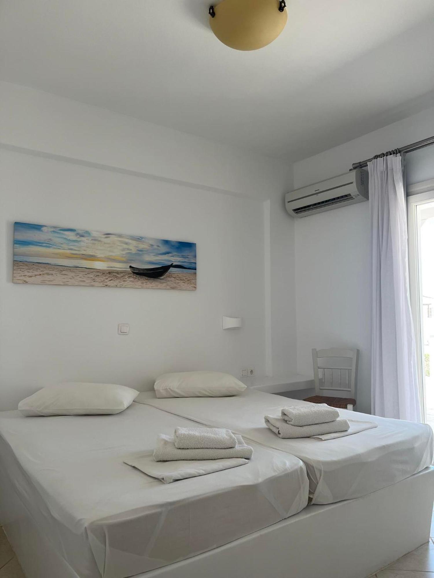 Aegeo Inn Apartments Antiparos Exterior photo