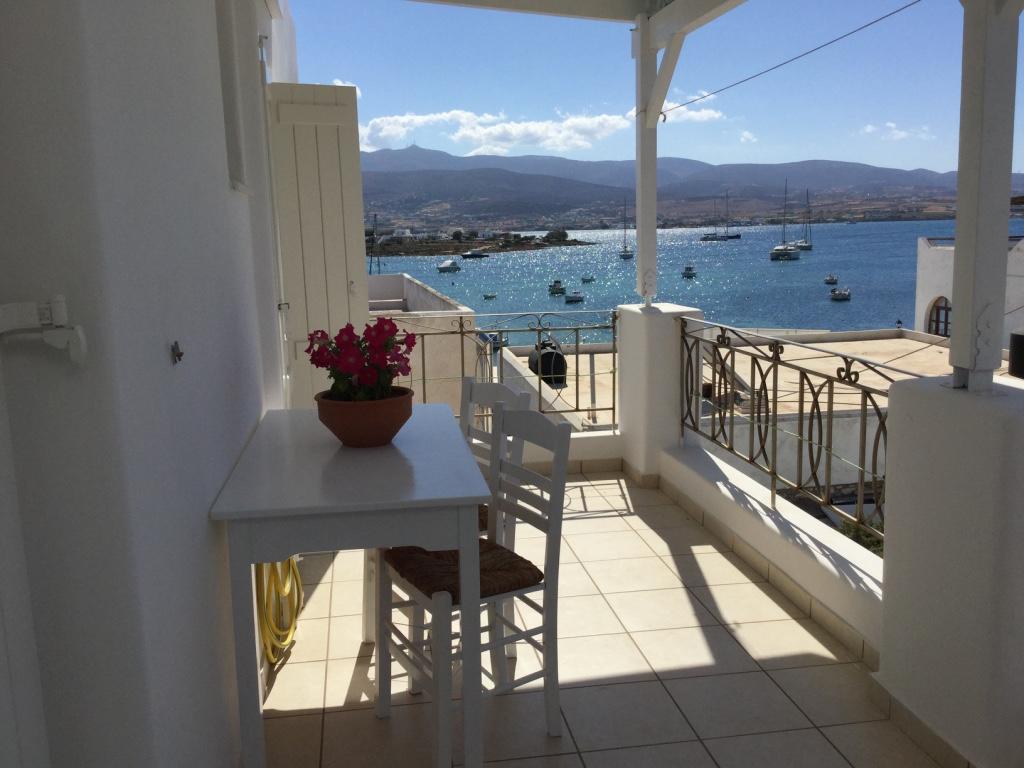 Aegeo Inn Apartments Antiparos Exterior photo